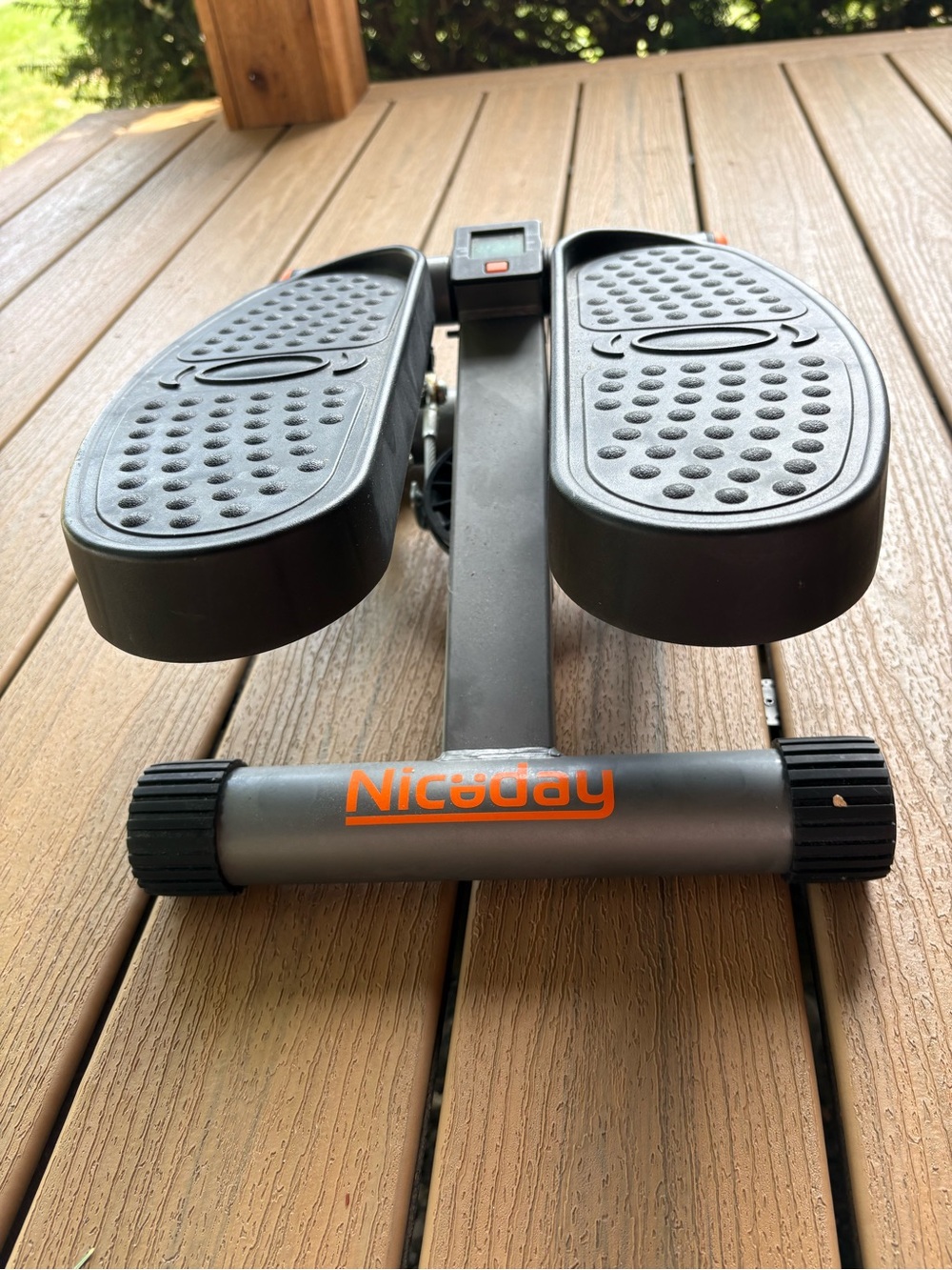 Niceday Compact Mini Stepper in Gray and Orange